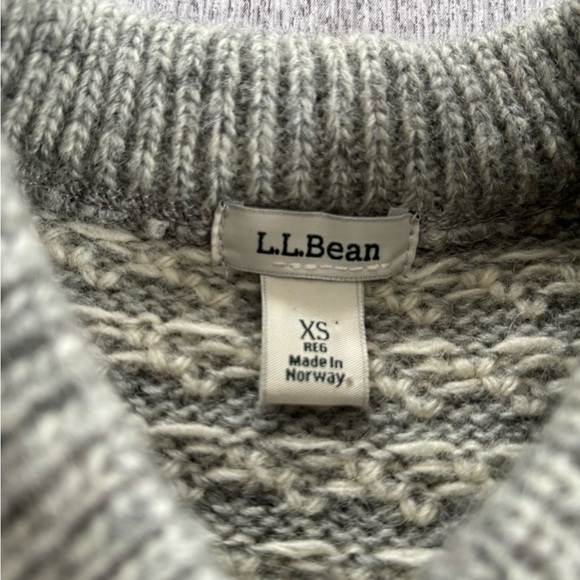 100% Wool L.L. Bean Vintage Gray Button-Up Cardigan - Picture 4 of 7
